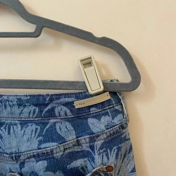 ANTHROPOLOGIE PILCRO AND THE LETTERPRESS SLIM BOYFRIEND FADED DENIM FLORAL JEANS - Picture 4 of 11